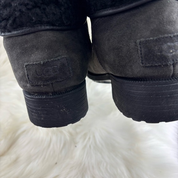 UGG Blayre Black Leather Suede Winter Boots size 12 Woman’s - Picture 9 of 13
